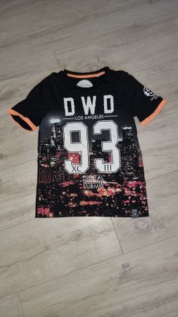 Cooles T-Shirt DWD Gr. 134/140 Los Angeles top Zustand 
