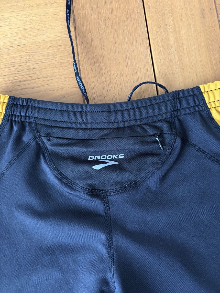 Hosen: Brooks Laufshorts Gr. M – Gebraucht aus Lützelflüh-Goldbach von Jungle_Julia 1