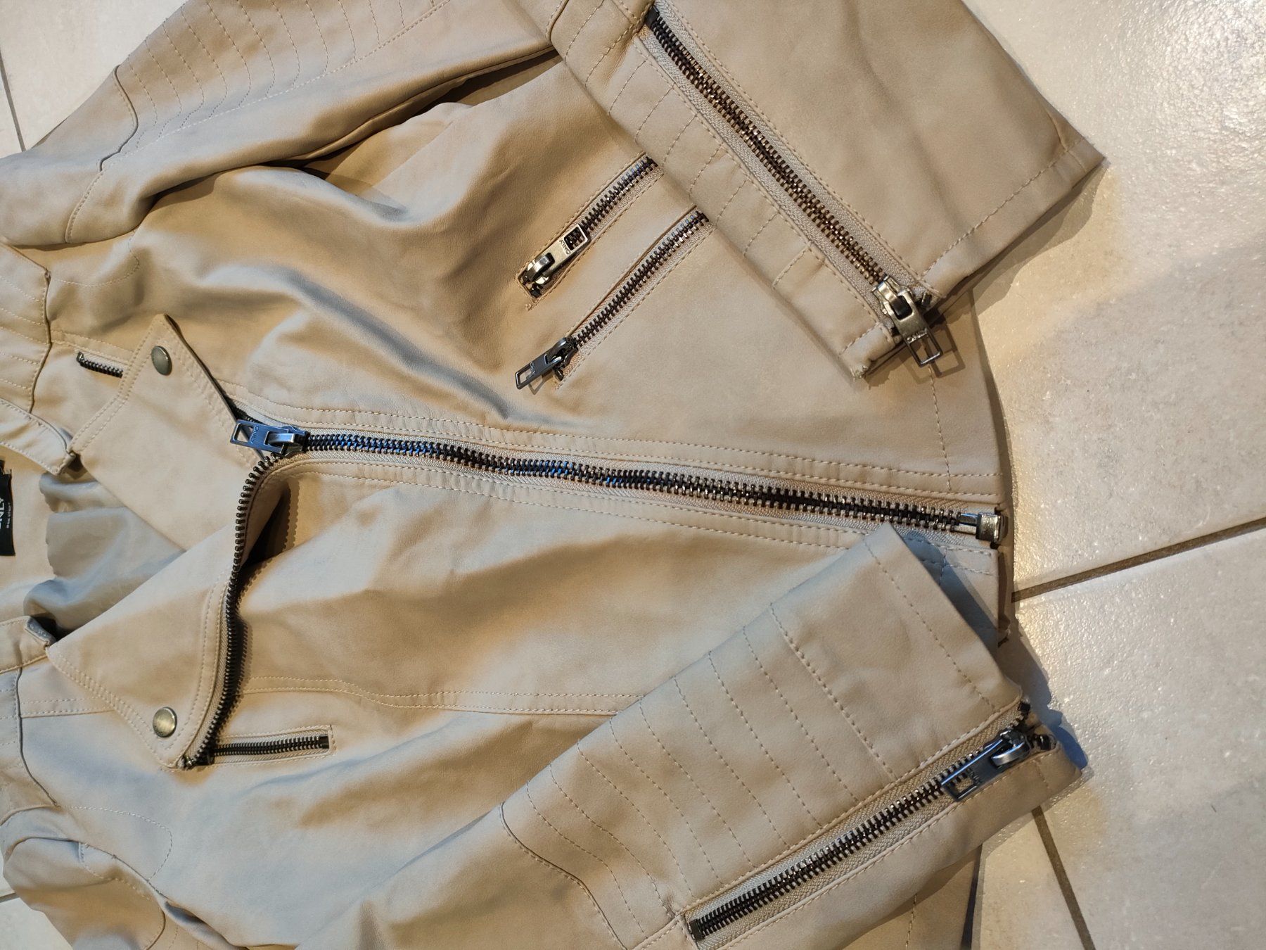 Only Giacche: Jacke Gr.36 – Usato da Adelboden venduto da Lammhult 6