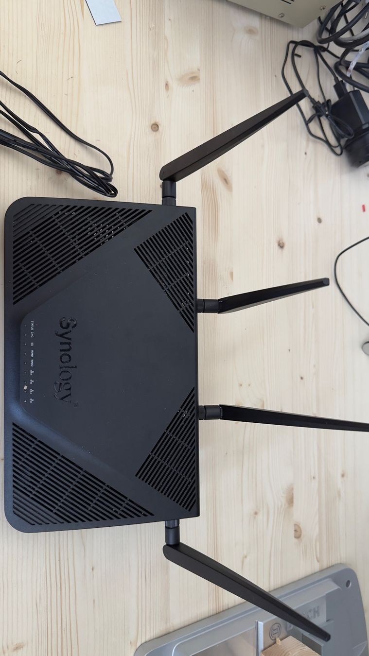 Synology Modems & Routeurs: W-Lan Router Synology RT 2600ac – D'occasion à Stans par Welte0