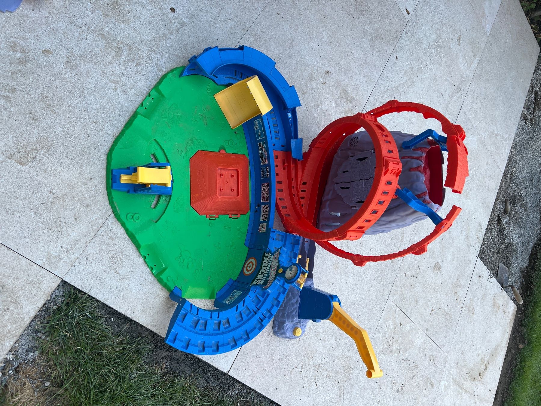 Hot Wheels Giocattoli: Hot Wheels Trackset / Spielbahn – Usato da Oberbüren venduto da predrag87 2