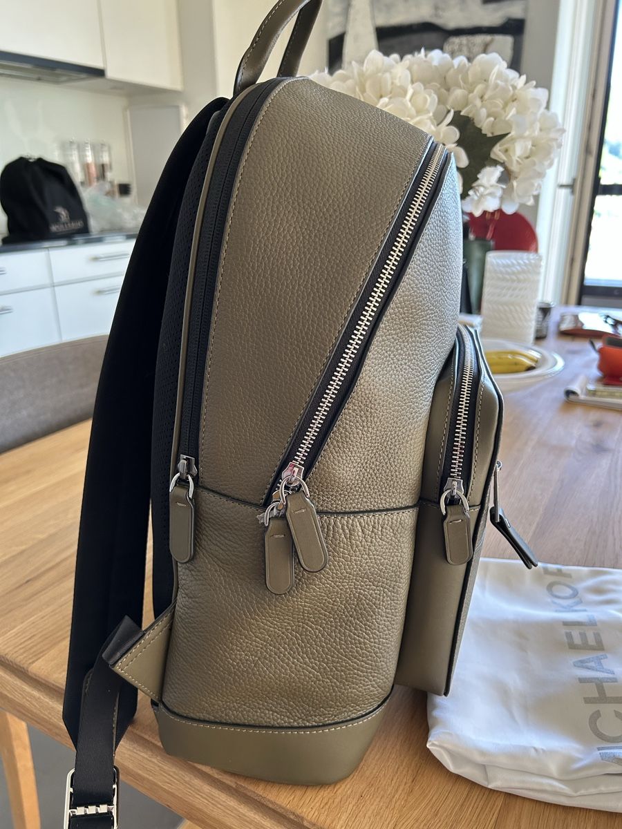 Michael Kors Zaini: M. Kors Lederrucksack grün NEU – Nuovo e nell'imballaggio originale da Pratteln venduto da Fashionette.D.D. 1