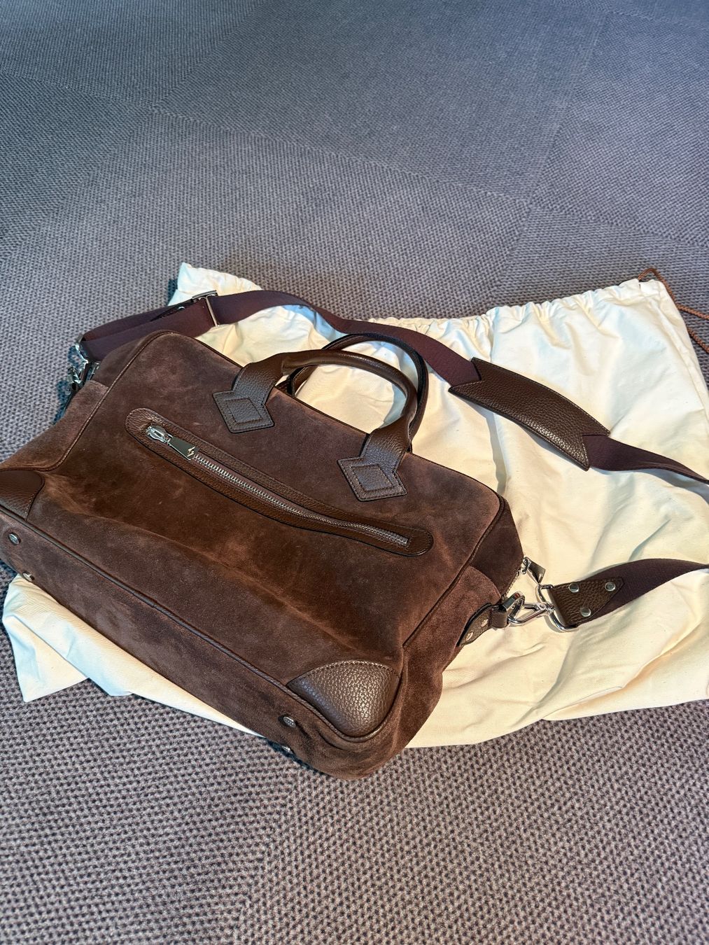 Borse: Bob Carlton weekend bag CHF 850 – Nuovo (secondo la descrizione) da Unterseen venduto da SONY-CoolGo 1