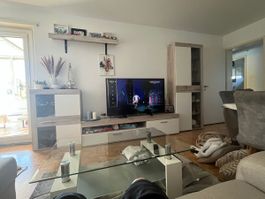 TV-Möbel Kombination: Viel Stauraum im modernen Design