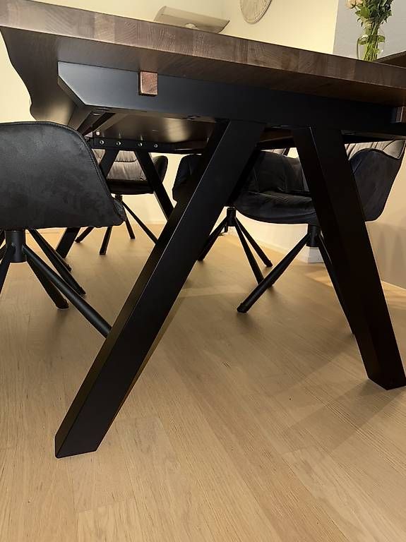 Tavoli: Esstisch  100x210 Eiche dunkel – Usato da Reichenburg venduto da lau_9msp 3
