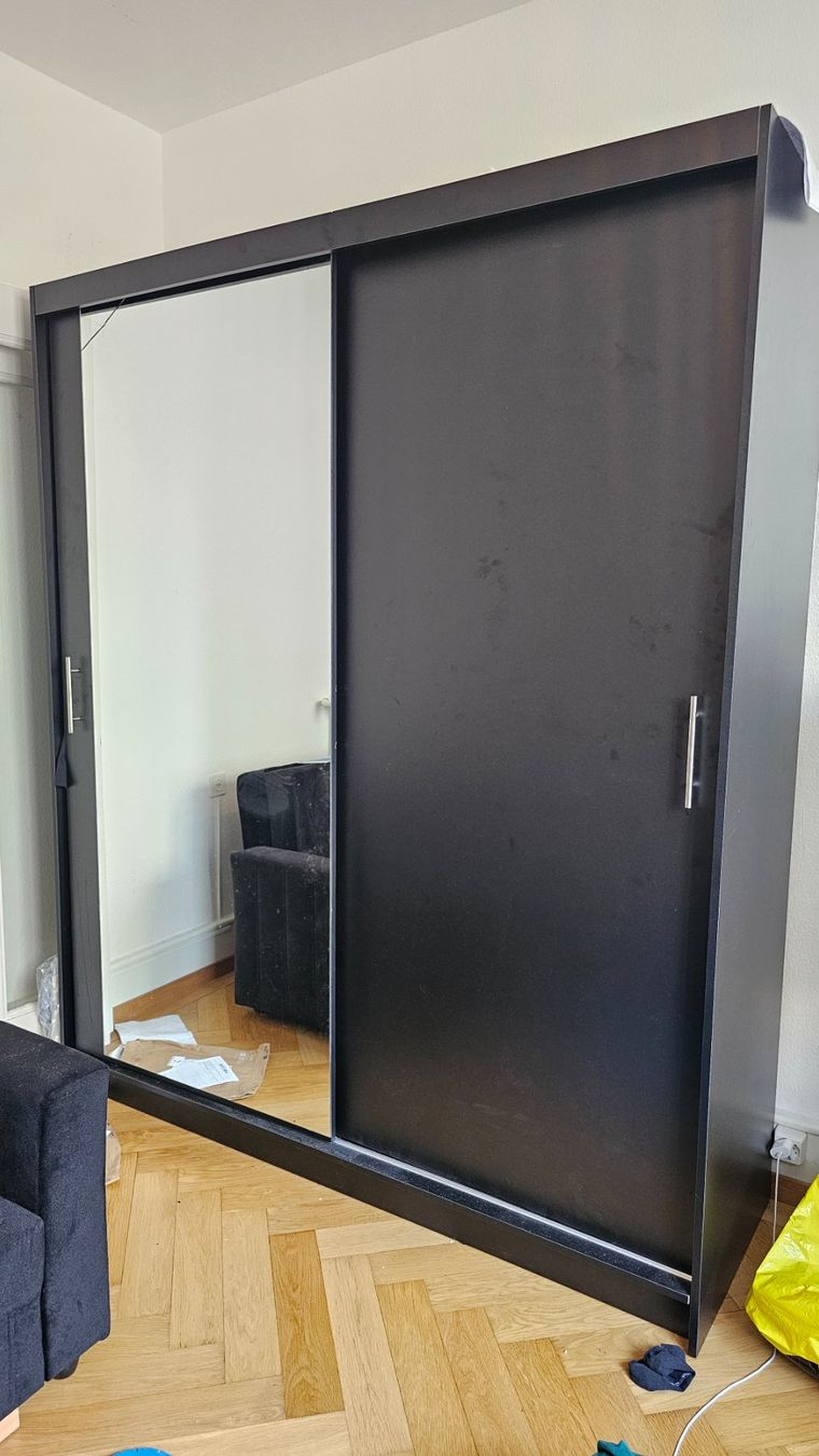 Armadi: Grande armoire murale – Usato da Fribourg venduto da KayaP