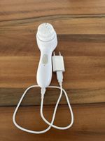 Gesichtsreinigungsbuerste weiss inkl. Ladekabel gebraucht