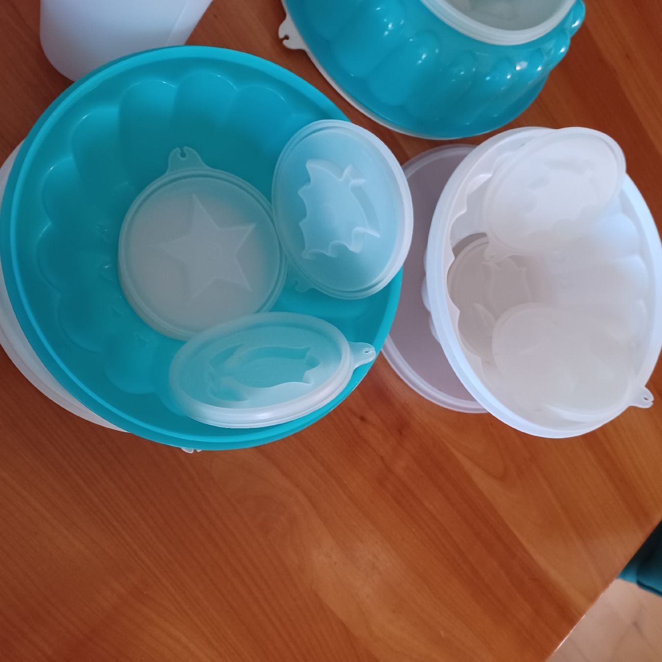 Tupperware Contenitori & Simili: Tupperware – Usato da Waldkirch venduto da Fantasia-101 3