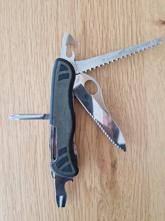 Couteaux de poche: Sackmesser – D'occasion à Einsiedeln par Nw2212 2
