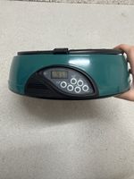 2 Automatische Futterautomate für Haustiere, gebraucht