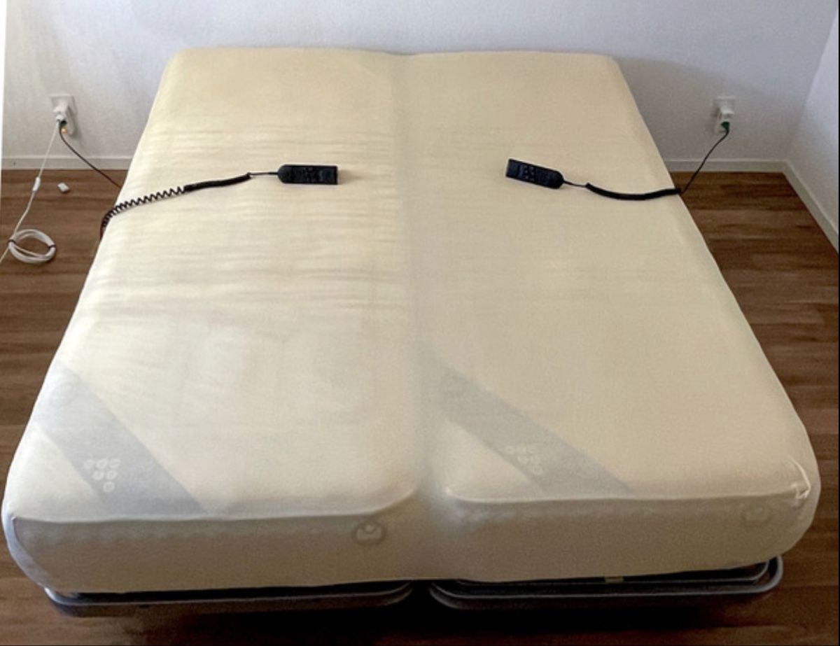 Letti: Doppelbett (oder 2 Einzelbett), elektrisch verstellbar  – Usato da Alterswil FR venduto da Harri88