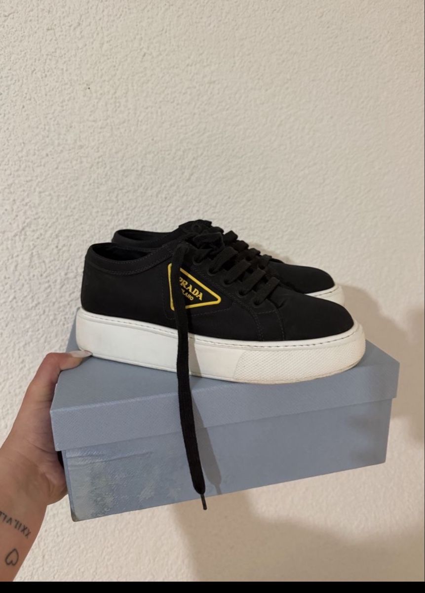 Prada Damenschuhe: Prada Schuhe  – Gebraucht aus Oberglatt ZH von ali_l77m