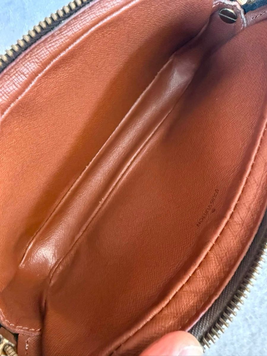 Louis Vuitton Sacs femmes: Louis Vuitton Marly Dragonne pm clutch – D'occasion à Widnau par Pukpan_99 9