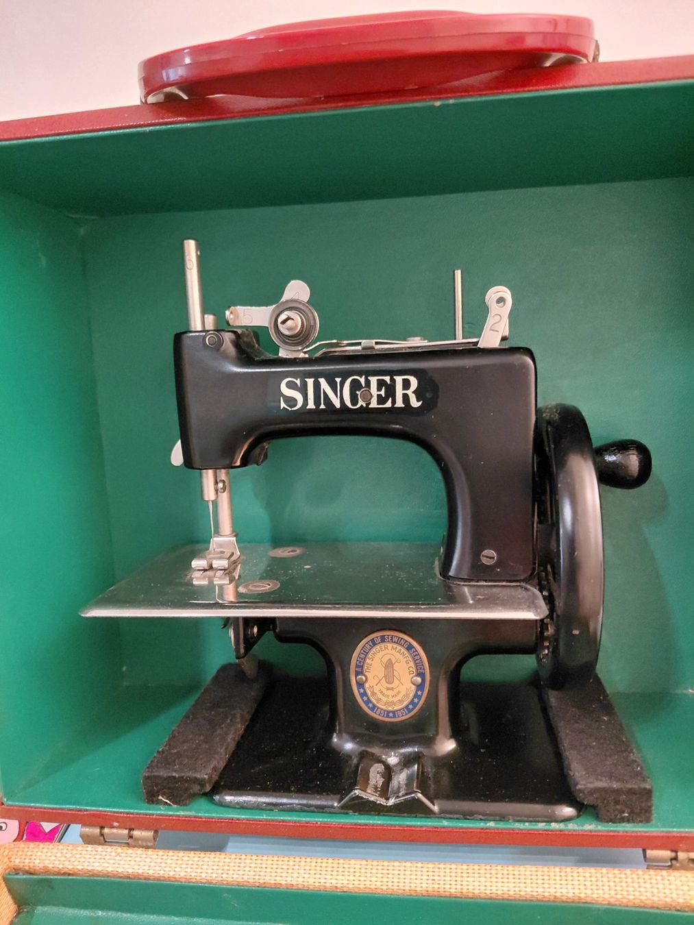 Singer Macchine da cucire: antike Kindernähmaschine SINGER – Usato da Zürich venduto da Rosys 7