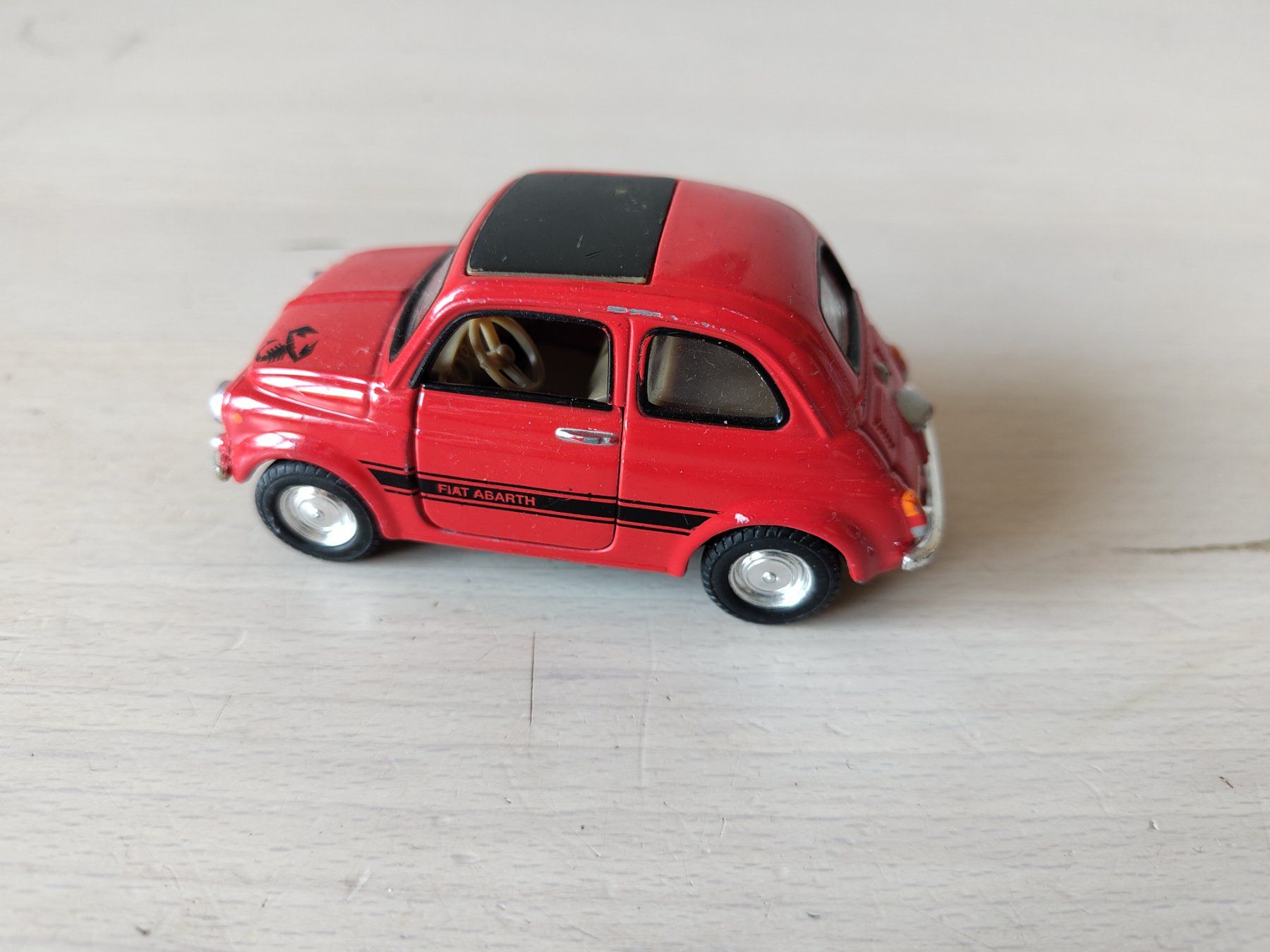 Fiat Modellautos: Modellauto Fiat 500 – Gebraucht aus Horgen von snowflakekite