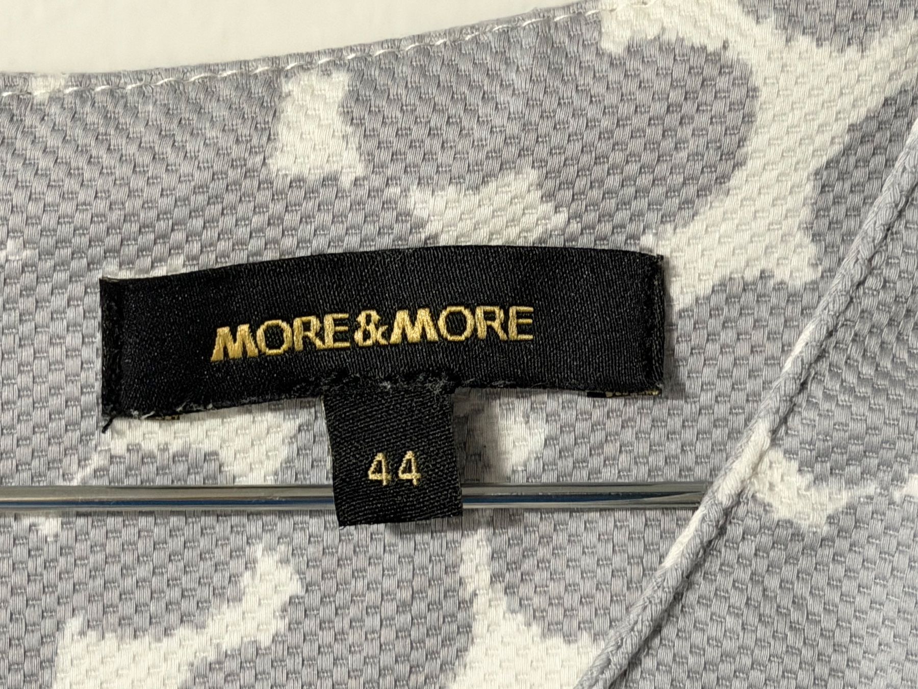 More & More Vestiti: Sommerliches Kleid von More&More, Grösse 44 – Usato da Münchenbuchsee venduto da dumle 2