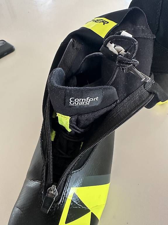 Herrenschuhe: FISCHER SPEEDMAX JR CLASSIC-SCHUHE KINDER Gr 42 – Gebraucht aus Wollerau von Porscheteil 3