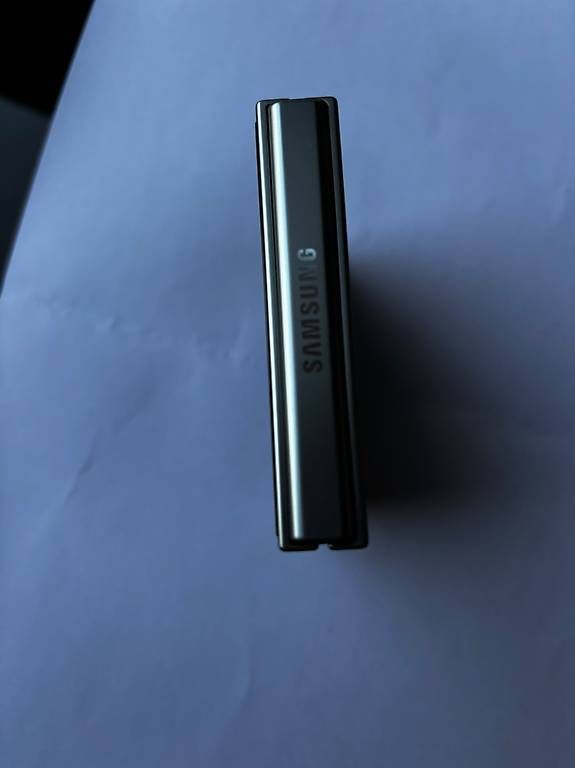 Telefoni cellulari / Smartphones: Samsung Galaxy Z Flip 7 512 GB Mint – Usato da Schötz venduto da Kevin141991 3