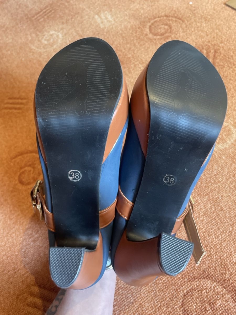 Damenschuhe: Blaue Retro-Pumps mit Blockabsatz, Grösse 38 – Neu (gemäss Beschreibung) aus Goldingen von FirebirdLady92 3