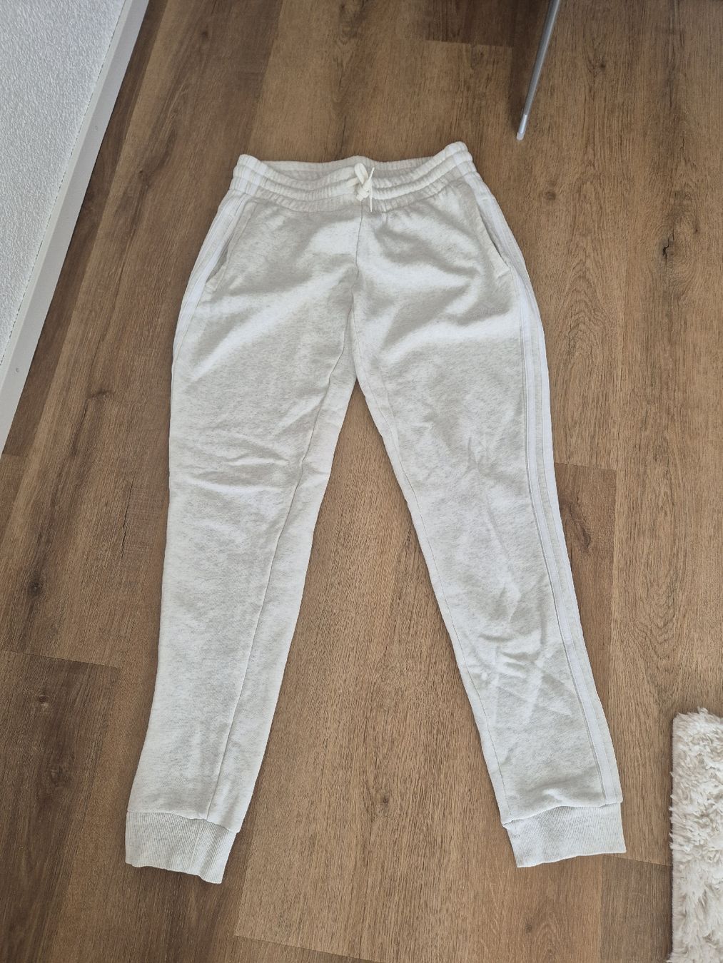 Adidas Ensembles & Tailleurs: ADIDAS Trainingsanzug – D'occasion à Niederhelfenschwil par usa001 1