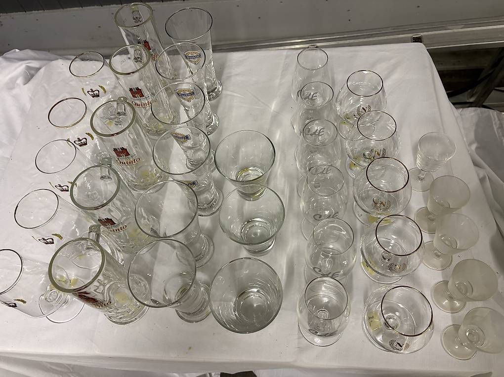 Verres: Lot de divers verre à alcool  – D'occasion à Bôle par jes_987t 1
