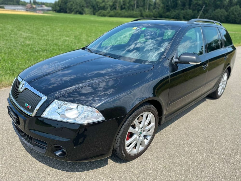 Skoda Automobili: SKODA Octavia 2.0 TFSI RS – Usato da Hünenberg venduto da Auto-Klinik01