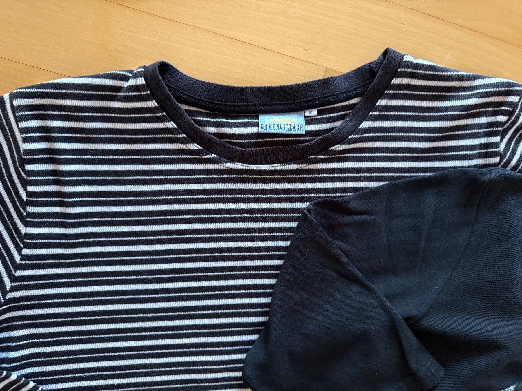 Pullover & Sweatshirts: 3 Pullover Grösse ca. 42 in Schwarzweiss – Gebraucht aus Wallbach von 10merlin 2