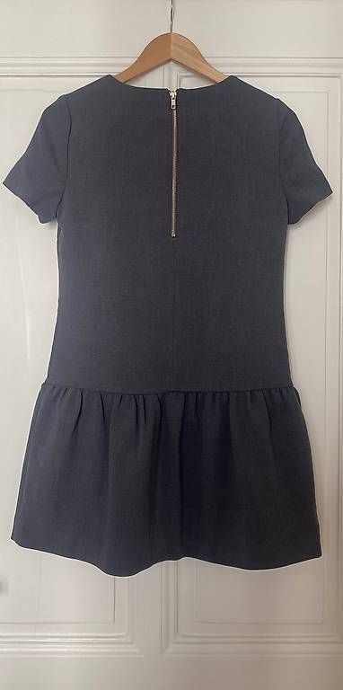 Vestiti: Robe grise trop mignonne  – Usato da Genève venduto da cel_zk6m 1
