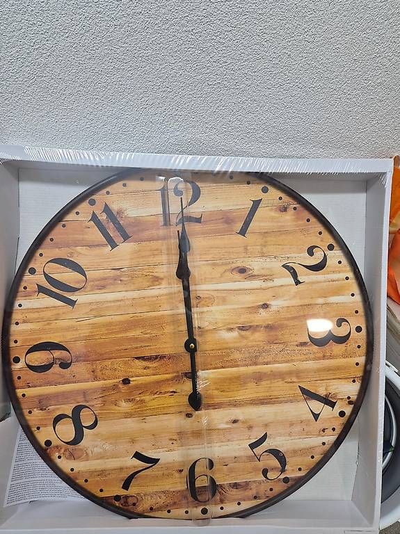 Orologi: Grosse Wanduhr 60cm – Usato da Hochdorf venduto da Isa.9944