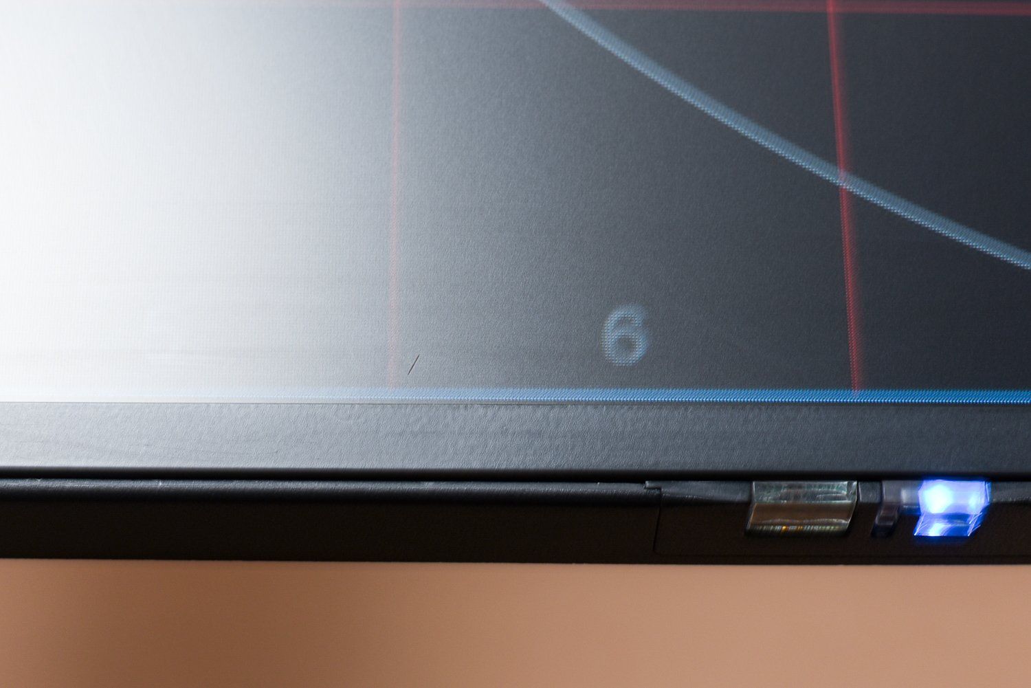 Nec Monitore: NEC MultiSync V404 – 40" HD Professional Display | B-Ware – Gebraucht aus Zollikon von AV_Direkt 4