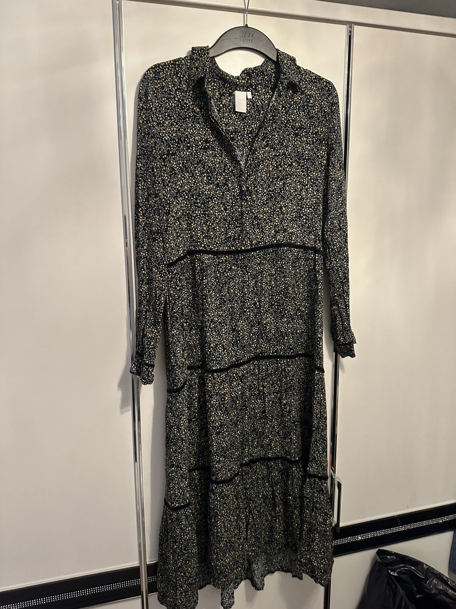 Robes: MAXI kleid Gr.S – D'occasion à Pfungen par Outlet64