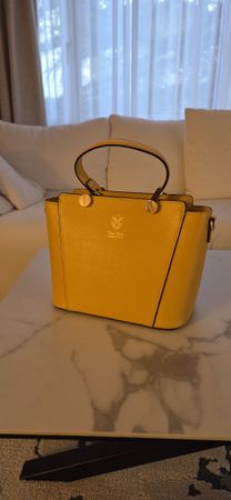 Vera Pelle Tasche mit verstellbaren Trägern Gelb