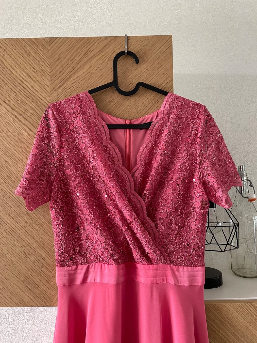 Kleider: Swing Cocktailkleid mit Spitze, Gr.38, NP-250 Fr. – Neu (gemäss Beschreibung) aus Felben-Wellhausen von begean 1