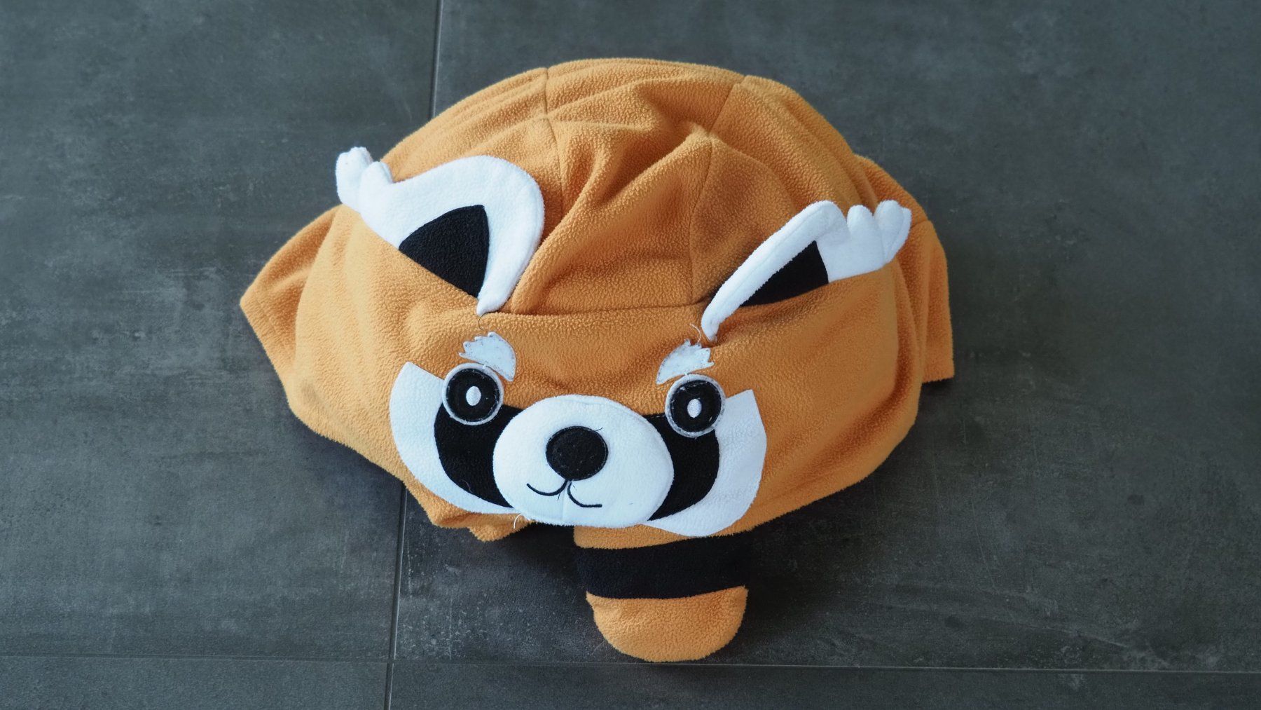 Costumi: Kigurumi panda roux taille L – Usato da Vilars NE venduto da leo_2dh2