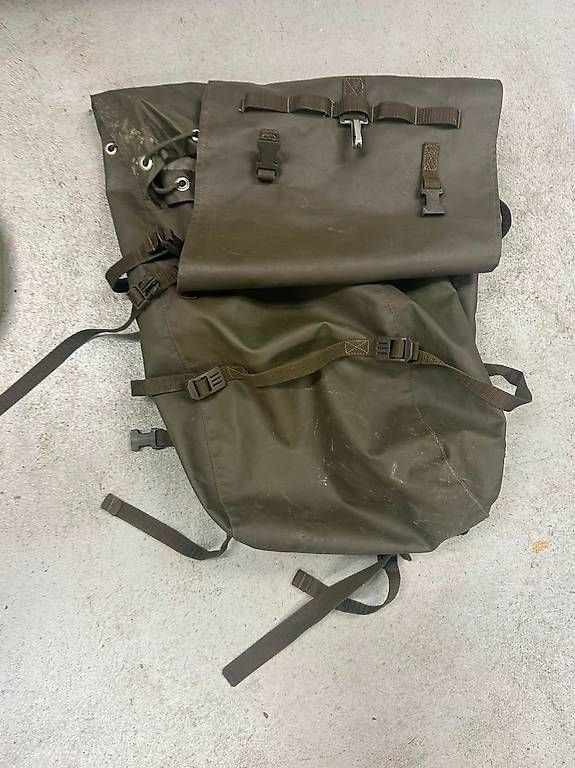 Schweizer Armee Rucksäcke: Militär Kampfrucksack – Gebraucht aus Goldach von Fox_Man 1