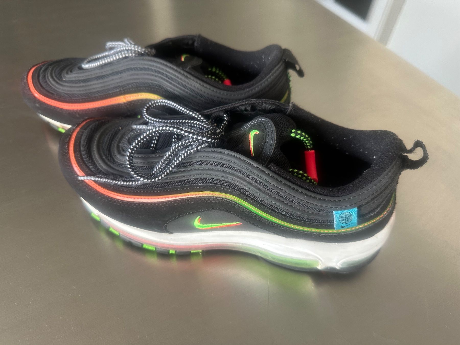 Nike Herrenschuhe: CHAUSSURES NIKE TAILLE 42 – Gebraucht aus Sion von jaipur1401