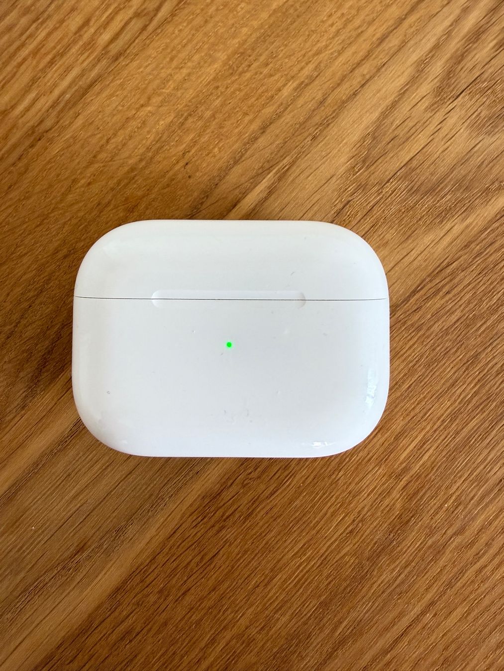 Apple Cuffie: APPLE AirPods Pro 2 Charging Case – Usato da Lausanne venduto da Nine1982 4