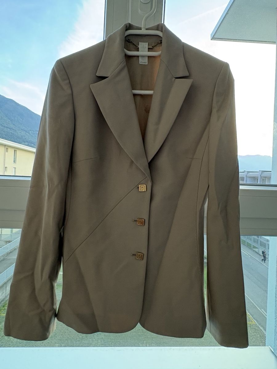 Versace Jacken: Blazer sartoriale Gianni Versace – Gebraucht aus Giubiasco von mol_f9mf