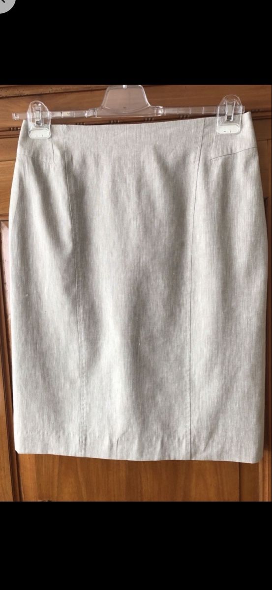 Gonne: Jupe crayon beige, chic et intemporelle - Taille 38 – Usato da Biel/Bienne venduto da Irideca
