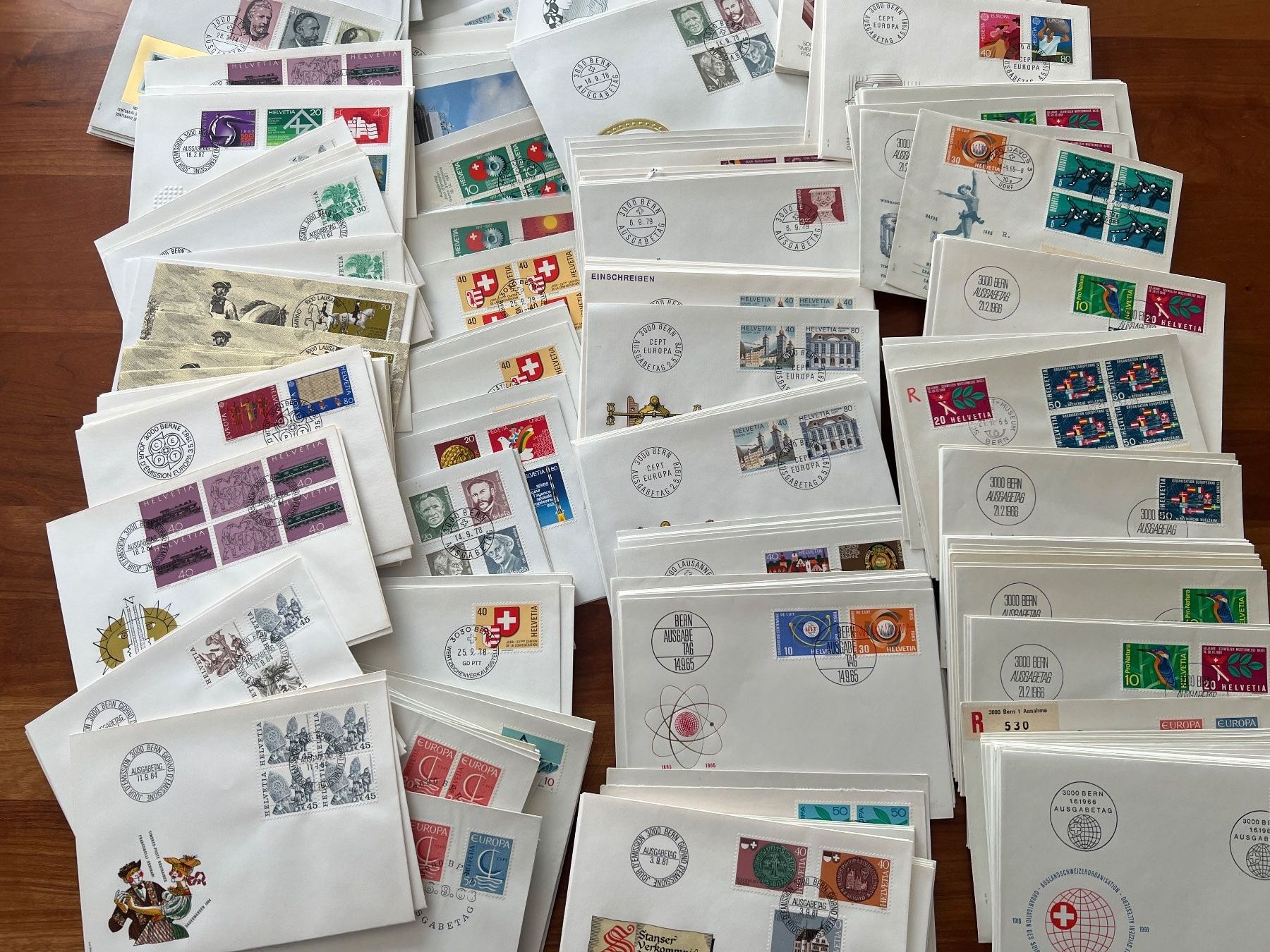 Tutti i francobolli: Riesen Posten über 3.5 kg FDC / Sonderbriefe CH – Usato da Hinwil venduto da Sidi4 1