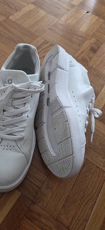 On Scarpe da donna: ON Cloud Schuhe Grösse 39 – Usato da Basel venduto da RekaR