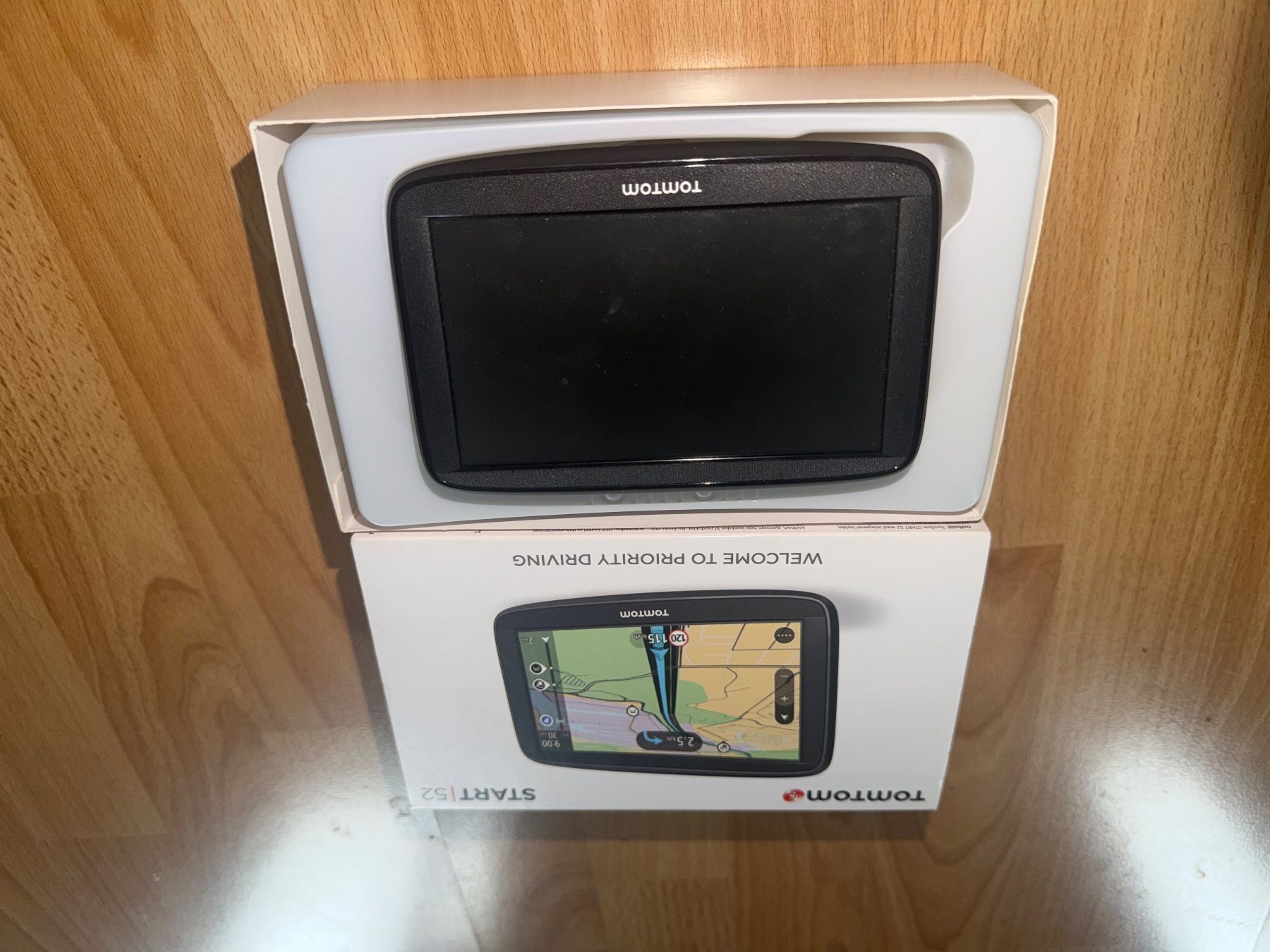 Tomtom Navigatori: TomTom Start 52 GPS-Navi mit Lifetime Map Update Europa – Usato da Aarau venduto da KorgPA 5