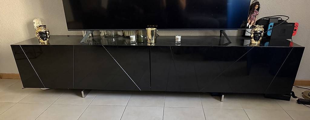 Mobili TV: Meuble TV  – Usato da Roche VD venduto da Vide_dress_La 1