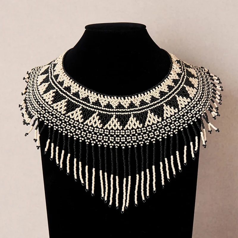 Catenine: Collier ras-de-cou en perles NEUF – Nuovo (secondo la descrizione) da Epalinges venduto da melanie950 1