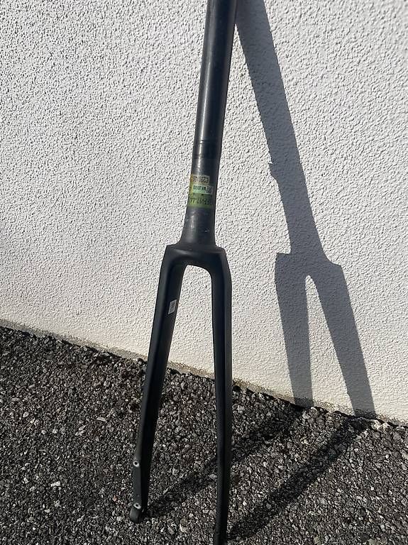 Specialized Pièces détachées: Fourche carbone Specialized – D'occasion à Etagnières par babacool17