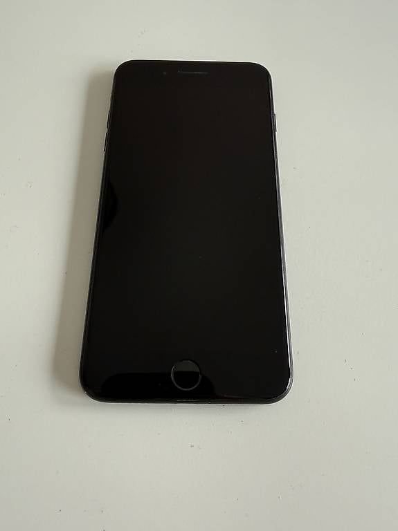 Portables: Apple iPhone 7 Plus schwarz  – D'occasion à Basel par bln_p758