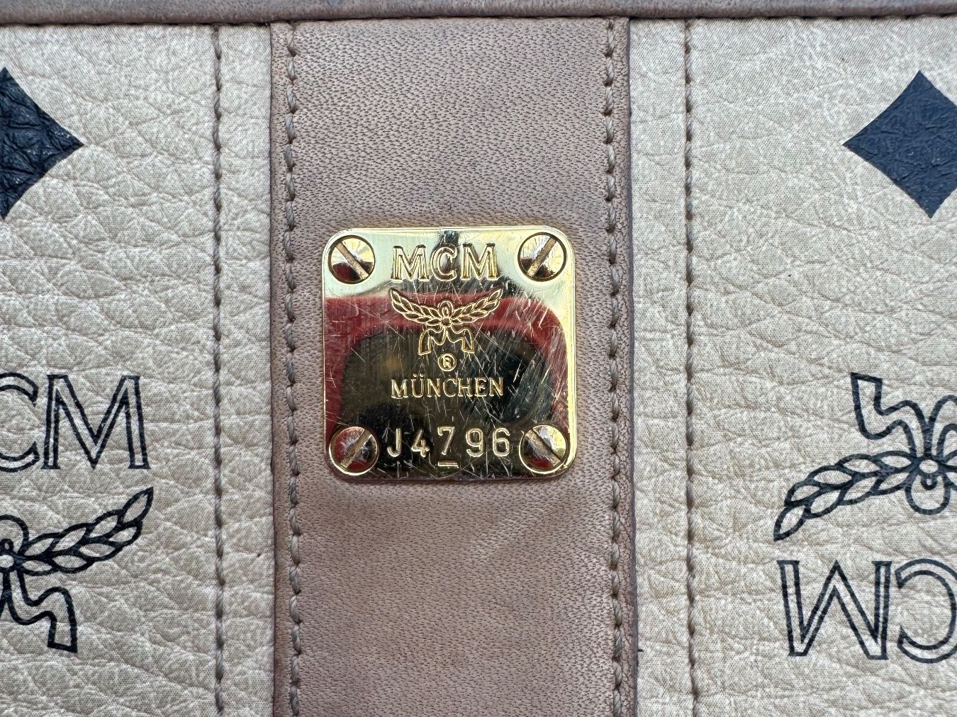 Mcm Portamonete: MCM Geldbörse Damen – Usato da Pfeffingen venduto da Mrs_Meltingpot22 4