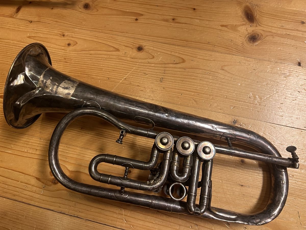 Strumenti musicali: Flügelhorn Noname, defekt – Difettoso da Effretikon venduto da Krizflew 1