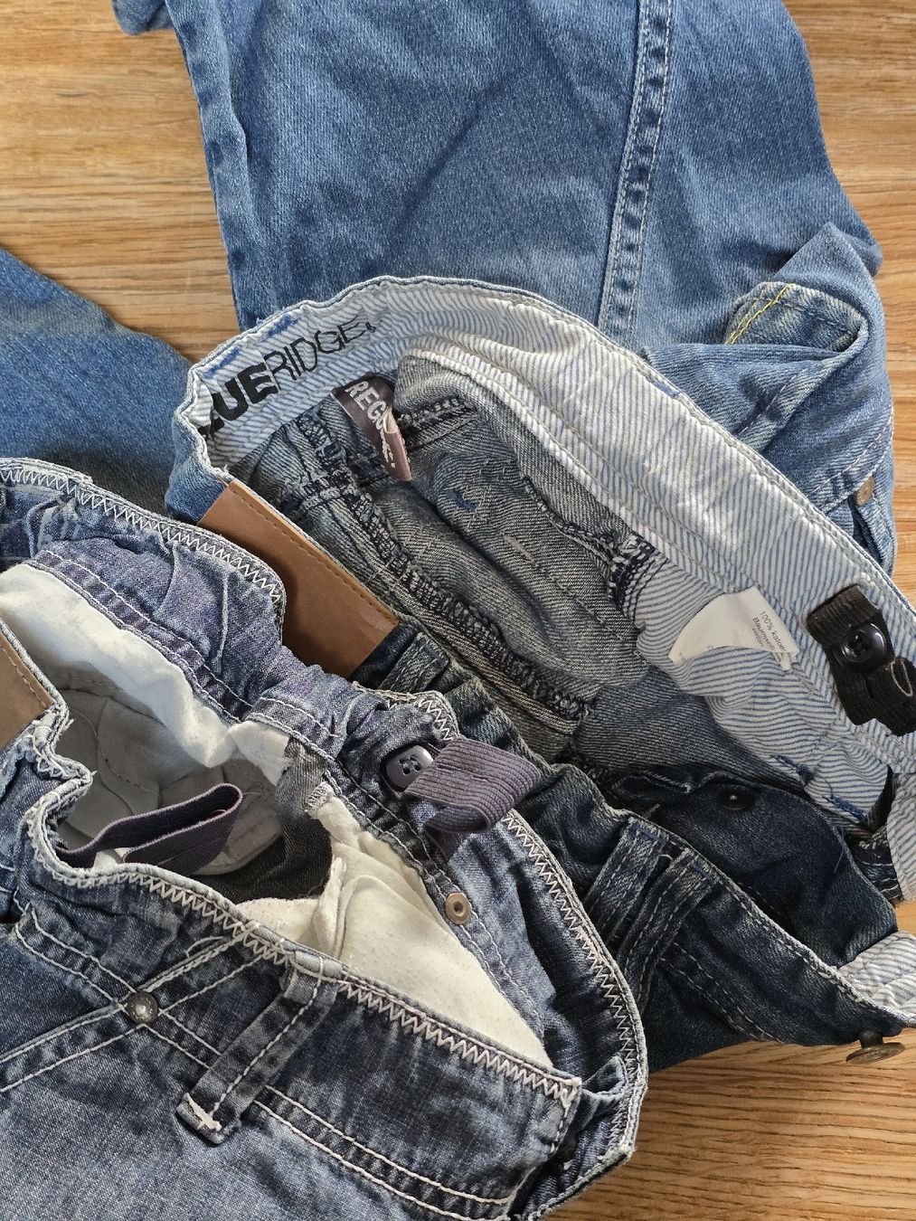 Pantaloni: kurze Hosen, Gr.140, Jeanshose – Usato da Morschach venduto da Monikawi 2