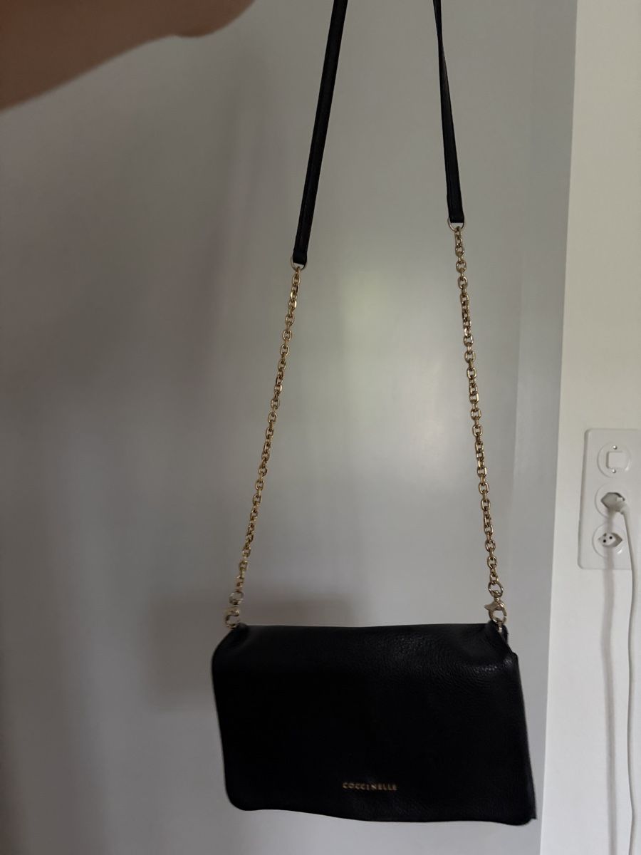 Coccinelle Taschen für Damen: Schwarze Handtasche Coccinelle – Neu (gemäss Beschreibung) aus Zürich von lucille.s 3